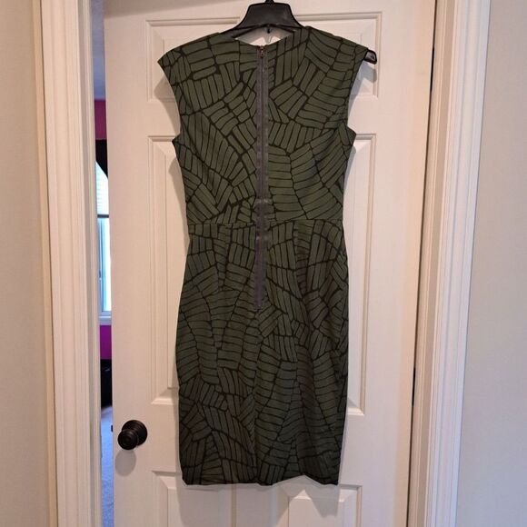 Lela Rose Women's Size 10 Sleeveless V-Neck Sheath Dress Green &Black Silk Blend - Picture 2 of 12